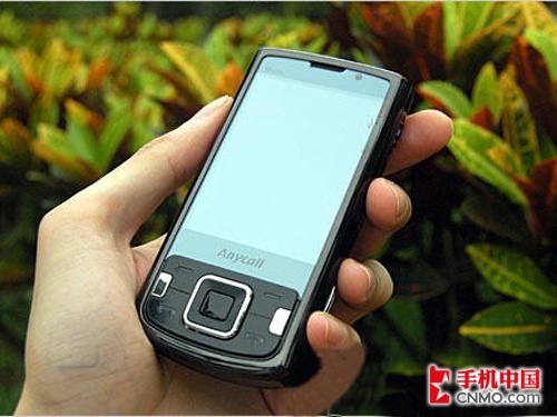 800万像素拍照至尊 三星I8510劲爆登场 