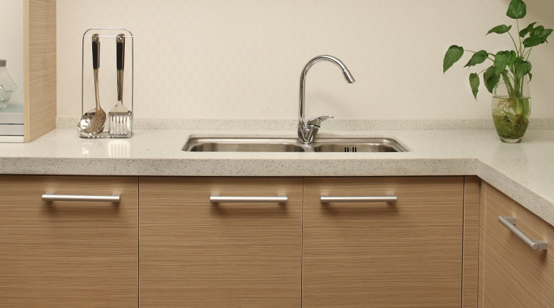 玉林爱格厨柜_爱格板橱柜价格_一新厨柜和爱格厨柜哪种价格公道