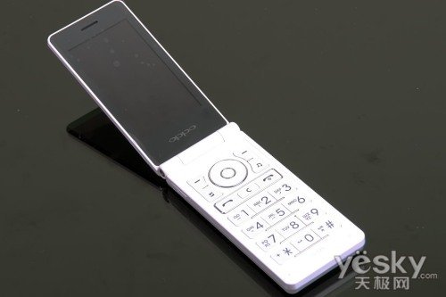 敲开SNS之门 深入评测会呼吸的OPPO U525