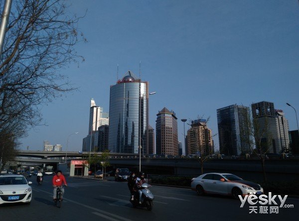 指纹+系统让你更安全 纽曼纽扣手机上手评测