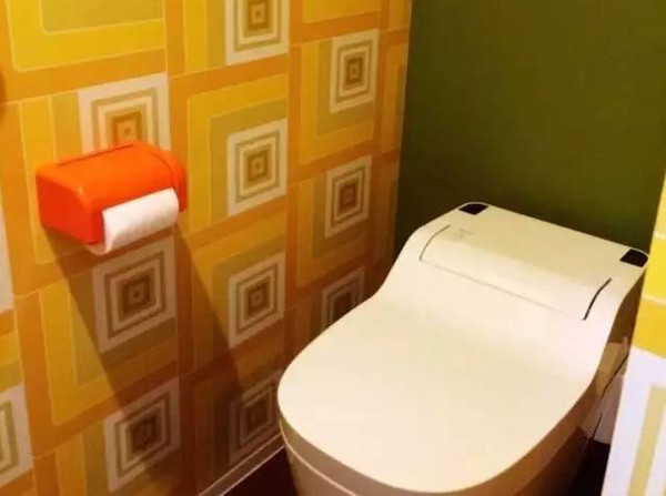 滴滴拉屎 滴滴打人_川普打人_女人爱动手打人