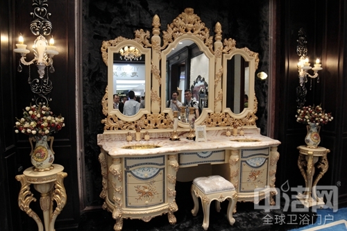 蒂高上海展首秀：当浴室柜遇上奢侈范