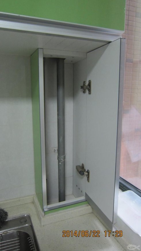 橱柜包管子_橱柜包管图片_橱柜包煤气管图片