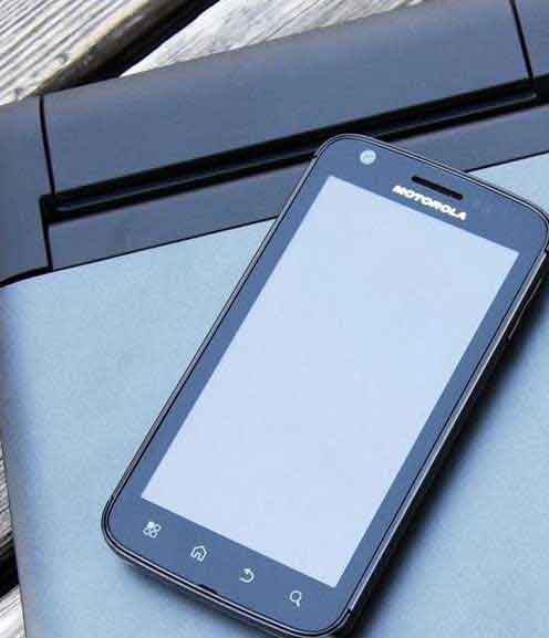 摩托罗拉新上市手机_摩托罗拉手机最新款_摩托罗拉me860手机