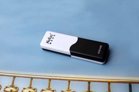 朗科U235写保护闪存盘帮你保护数据!