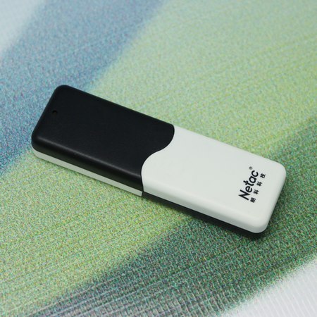 朗科U235写保护闪存盘帮你保护数据!