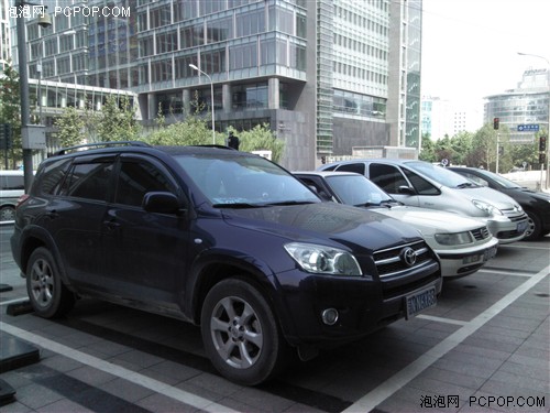 1GHz+4吋IPS屏 华为Ascend G305T评测 