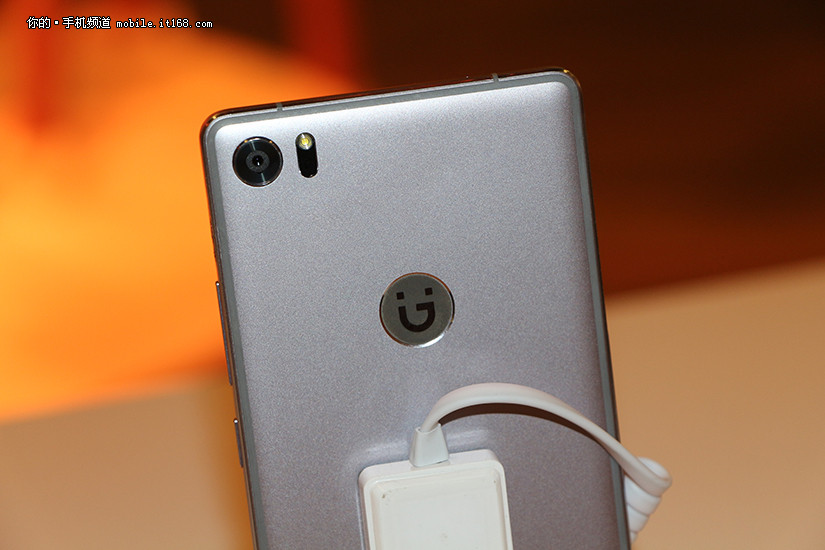 金立s8多少钱_金立s8_金立m6plus