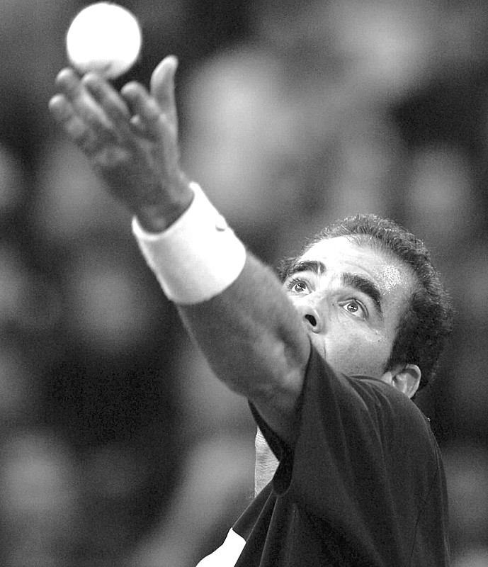 费德勒桑普拉斯温网_桑普拉斯费德勒美网对决_费德勒美网半决赛2011