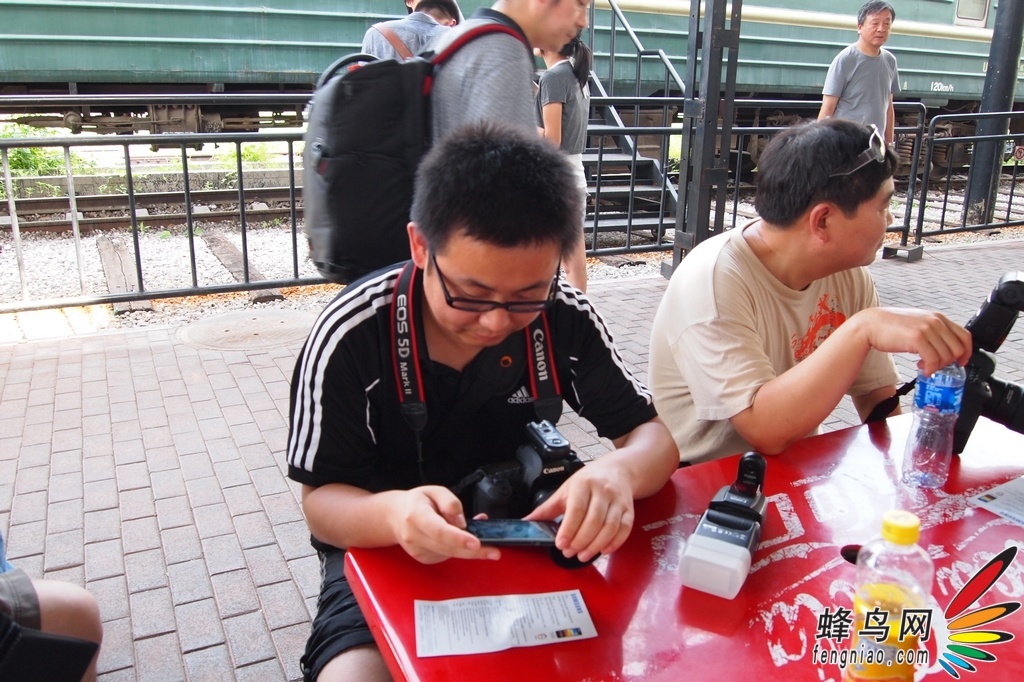 蜂鸟网网友体验三星GALAXY SII手机