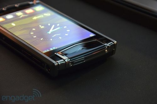Android也有奢侈品：Vertu TI上手简评