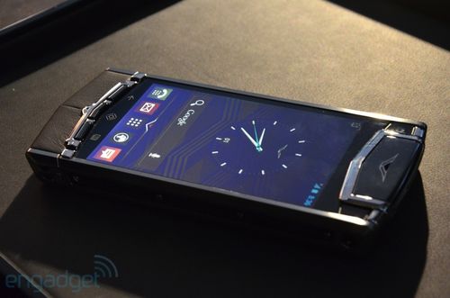 Android也有奢侈品：Vertu TI上手简评