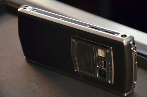 Android也有奢侈品：Vertu TI上手简评