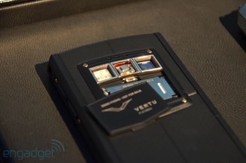 Android也有奢侈品：Vertu TI上手简评