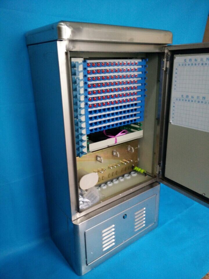 光纤交接箱报名内装修_光纤接头接法图解_光纤交接箱
