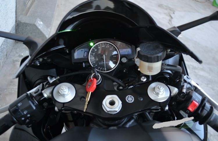 雅马哈r1机油加多少升_r1c和一加_c语言和c加加的区别