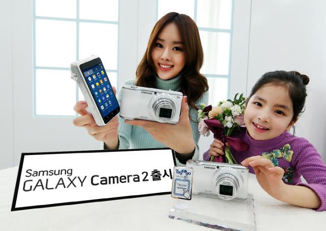 三星智能相机（图片来源：韩联社）