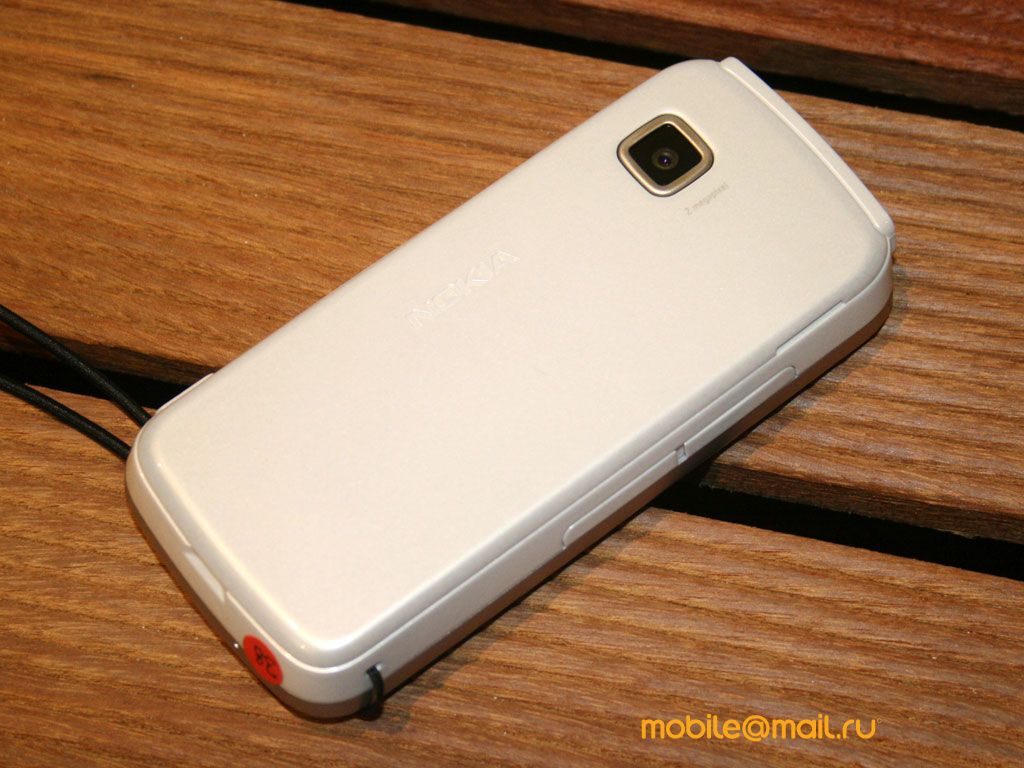 诺基亚5230图片_诺基亚5800和5230屏_诺基亚5230与5800i