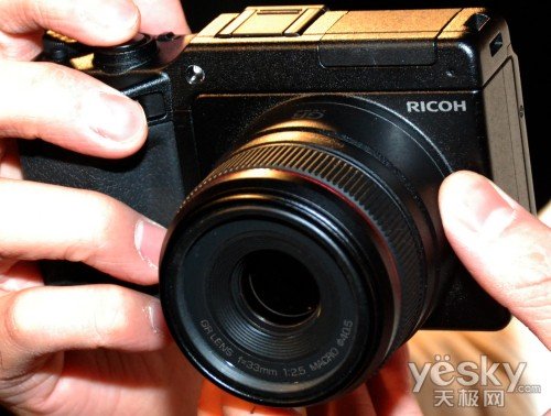 原来相机还可以这么玩 关于理光GXR的臆断