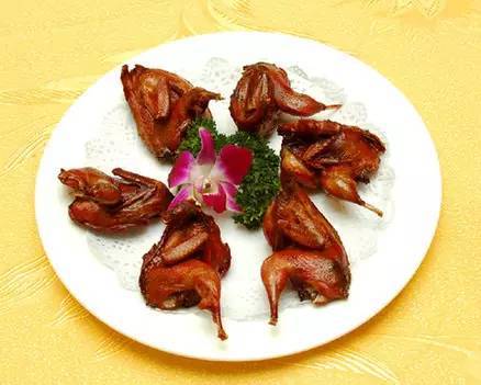 尿酸低应吃哪些食物好_胆固醇高尿酸高适宜吃那些食物_吃胆固醇高的食物不会