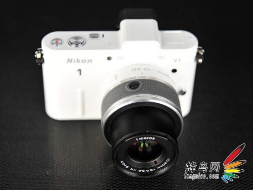 便携体积单反速度 尼康1 V1套机评测