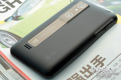 高性能双核裸眼3D屏幕 LG P920跌至1750元