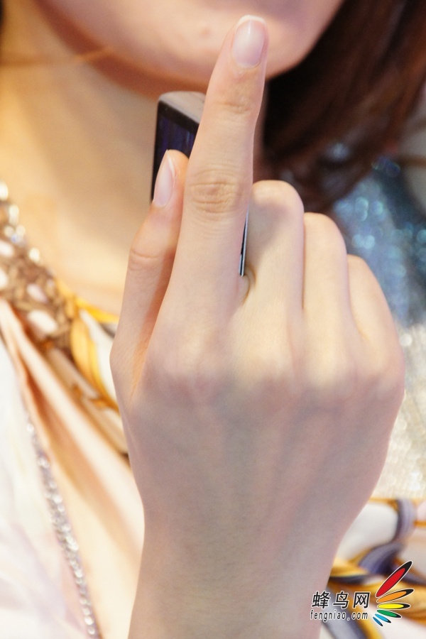 时尚DC旗舰产品 索尼DSC-TX55现场评测 