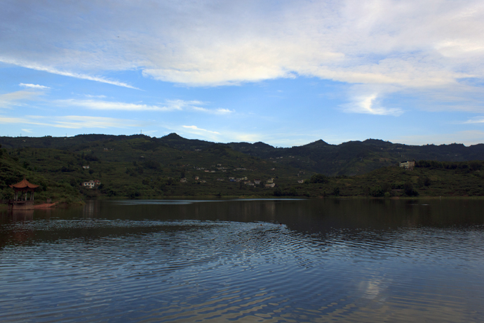 宝狮湖钓鱼怎么收费_百工堰钓位_宝狮湖钓鱼