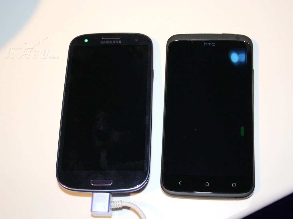 galaxy siii群星_三星galaxya832g价格_三星i9300 galaxy siii