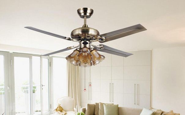 吊扇灯什么品牌好_吊扇灯品牌_吊扇灯的优点和缺点