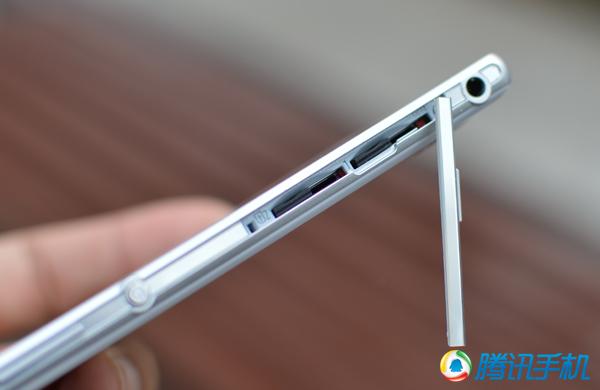 索尼Xperia T2 Ultra外形设计评测4