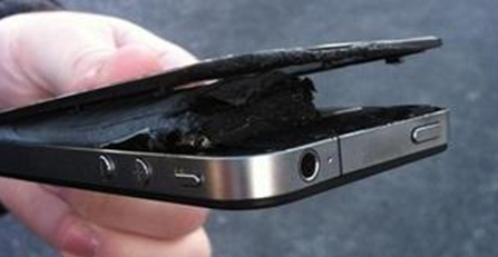手机充电接电话爆炸_充着电接电话的危害_手机充电时来电