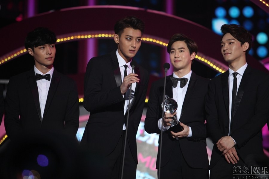 2014qq音乐盛典exo_2016qq音乐盛典_2015mama音乐盛典exo