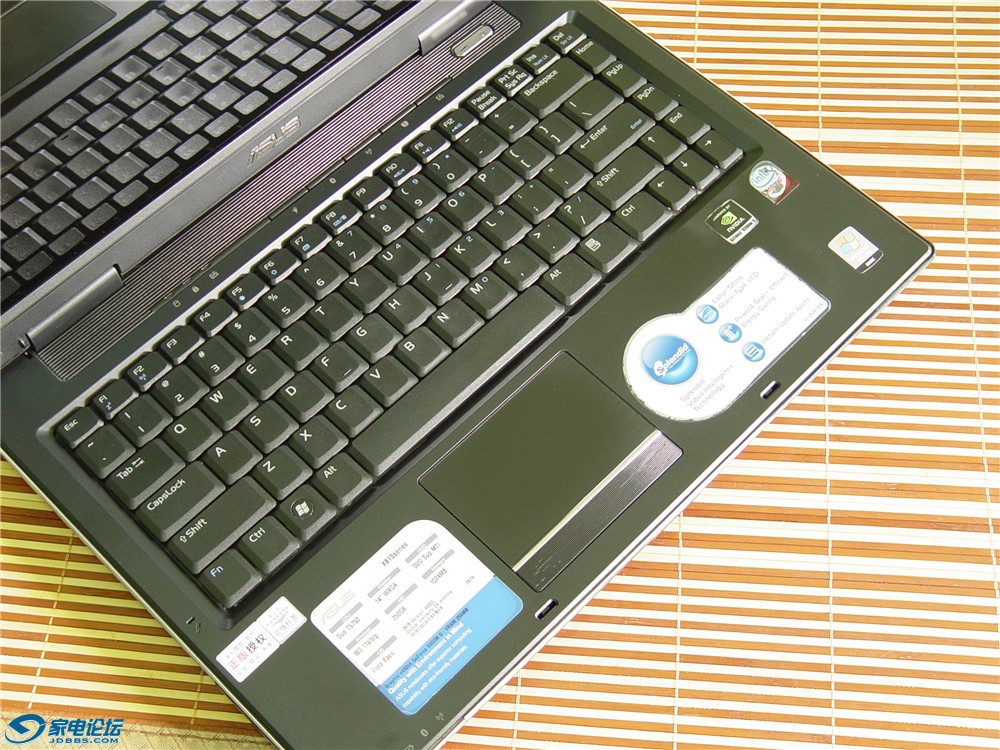 14寸 华硕x81s 酷睿二双核t5750 2.00ghz 1g 250g 9300独...