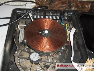 半球电磁炉故障代码e9_电磁炉出现e9怎么处理_半球电磁炉e9什么故障