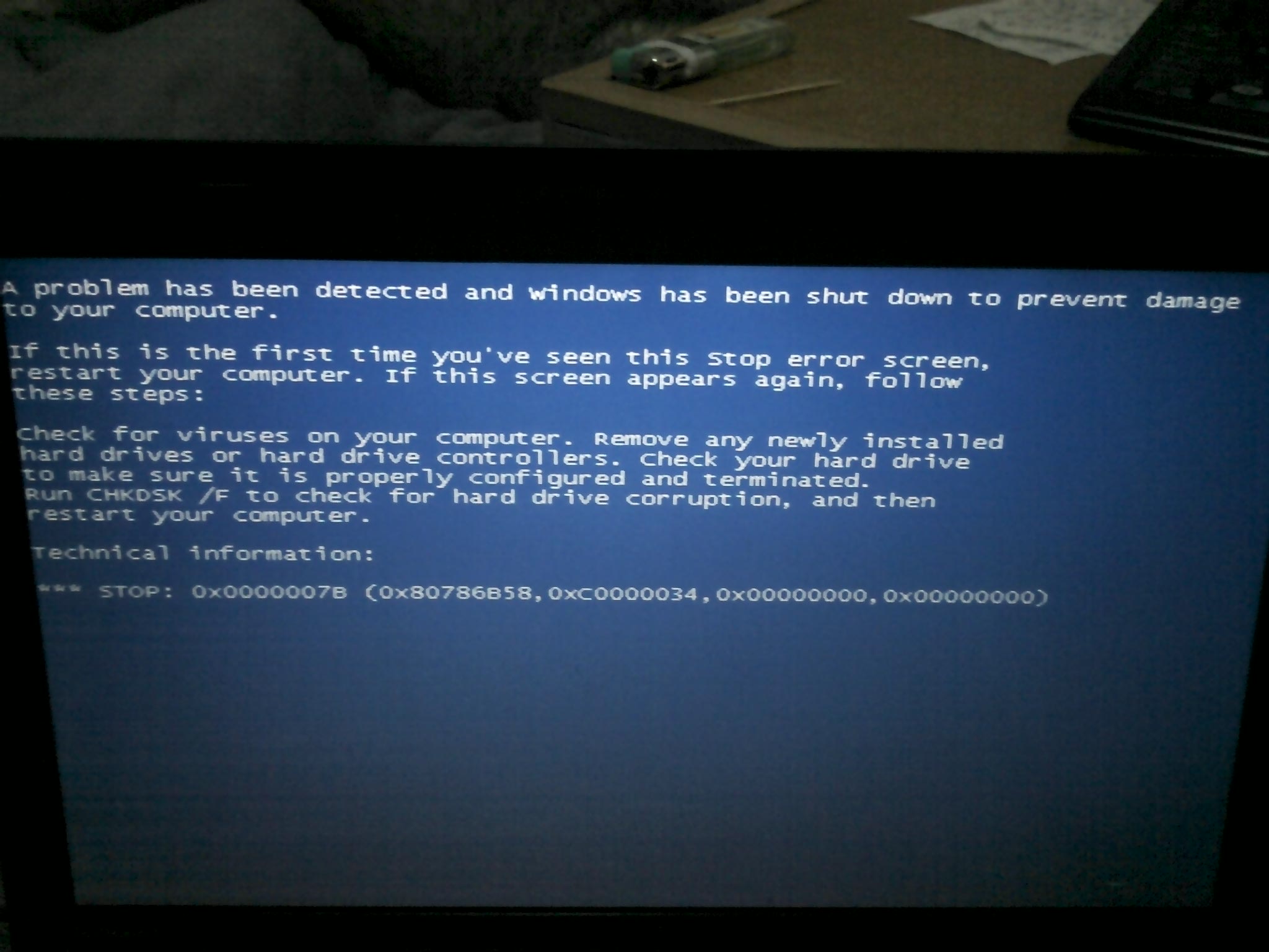 蓝屏代码0x000007b_蓝屏代码0x000003b解决_蓝屏代码0x0000050