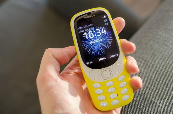 诺基亚3310 ：一个关于核桃与质量的北欧传奇