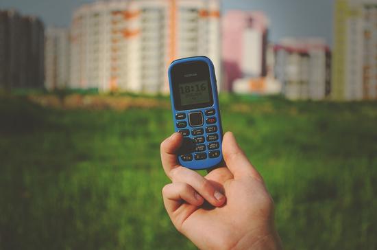 诺基亚3310 ：一个关于核桃与质量的北欧传奇