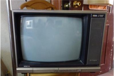 日立彩电电视机_日立彩电内部_日立彩电