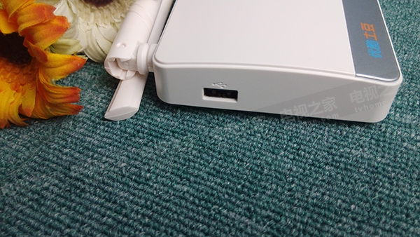 优酷路由宝普及版USB接口