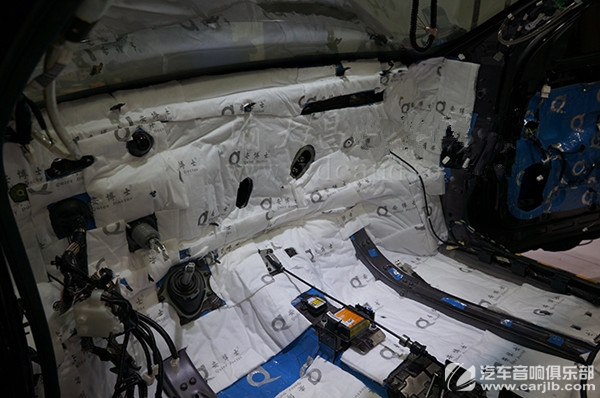 迈腾防火墙隔音棉异味_防火墙 隔音_防火墙隔音