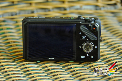 超强18倍光学变焦 尼康S9200相机试用