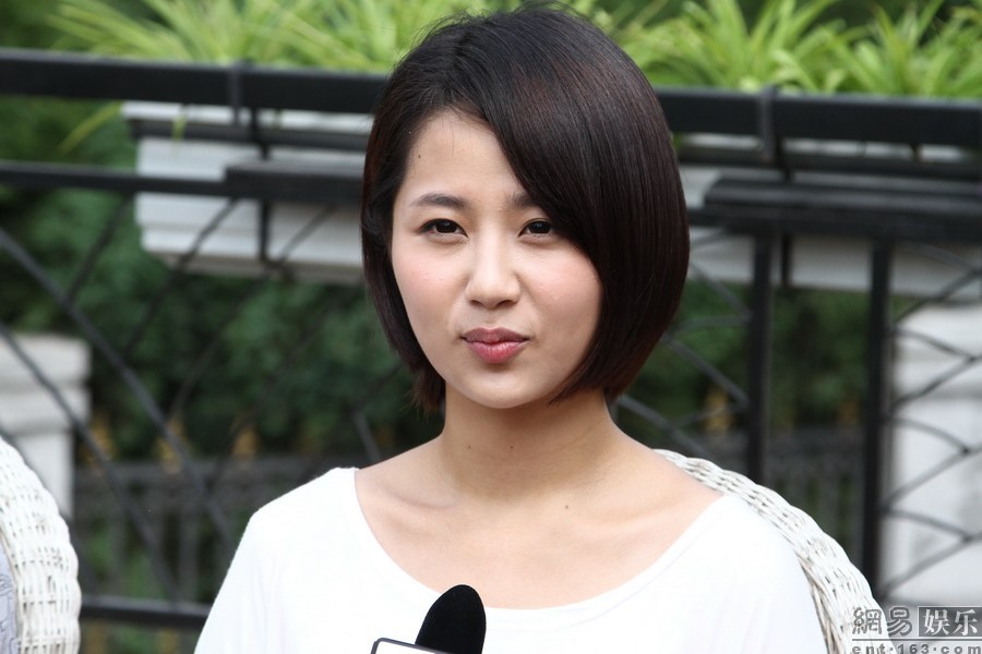 《老爸回家》热拍 杨紫张一山变身情侣默契依