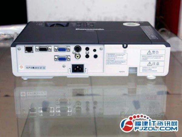 会议室少不了 松下UX21投影机莆田热卖