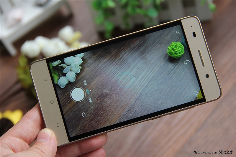 手感如锦缎 799元荣耀畅玩4C评测