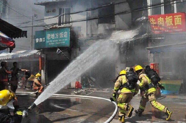 骑士勇士抢7大战_抢摊大战_大战神如何抢古神