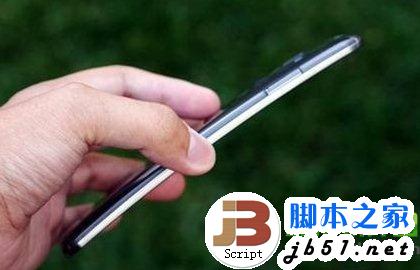 曲面屏幕手机三星galaxy round和LG g flex对比评测视频4