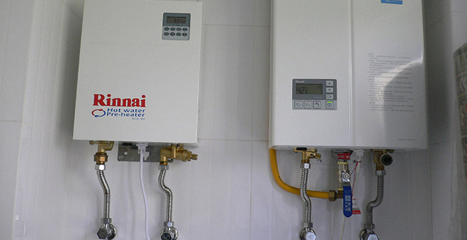 直排式热水器安装要求_直排式热水器图片_强排式热水器安装