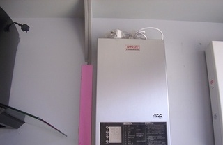 直排式热水器排烟管_强排式热水器_直排式热水器打不着火