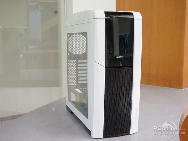 全塔/中塔“傻大黑粗”：小机箱装机逆袭！